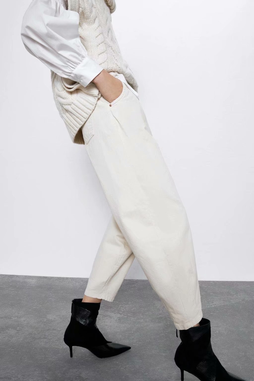 European And American Wholesale Loose Pleated Women's Jeans