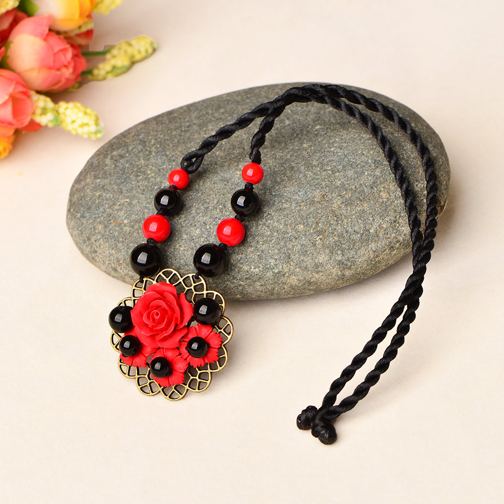 Ethnic Style Necklace Retro Style Clavicle Chain Female Short Pendant Neck Jewelry Neckband Pendant Wholesale
