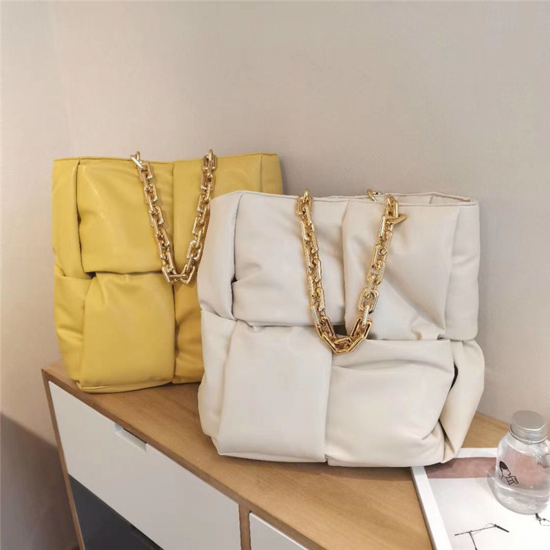 Yunduo Bag Female Bag New Chain Design Large Capacity Bag Feeling Niche Single Shoulder