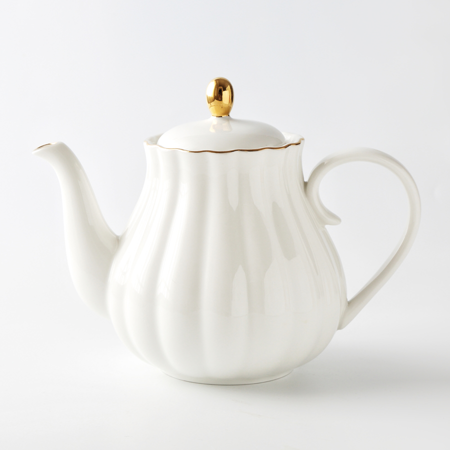 White teapot