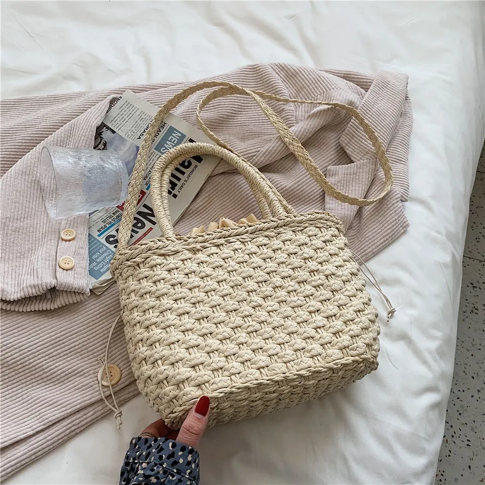 Western Style Straw Woven Bucket Bag - Beige