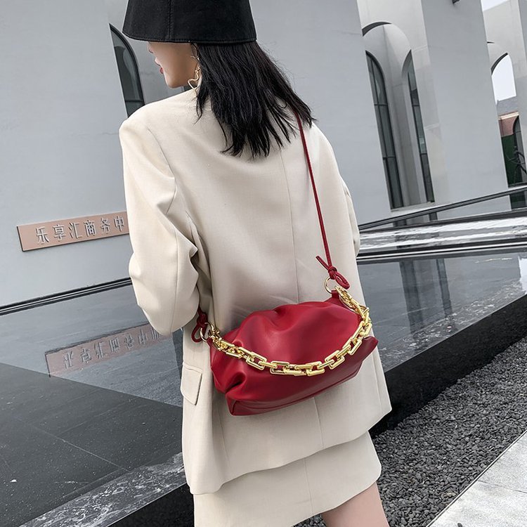 Korean Version Of Plush Folds Fashion Chain Cloud Handbag