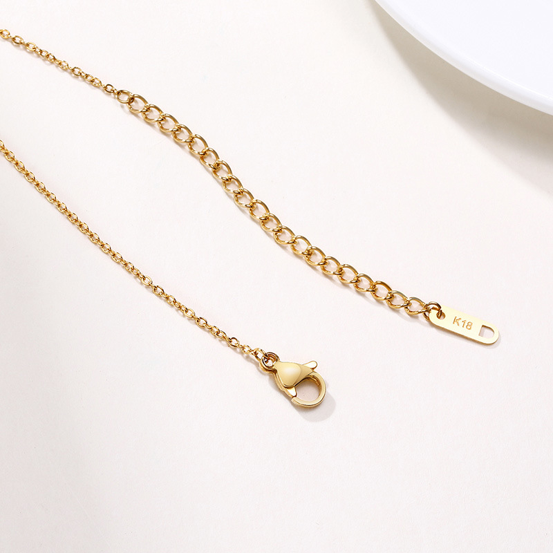 European And American Retro Niche Design Titanium Steel Stone Eight-Pointed Star Lucky Round Coin Necklace