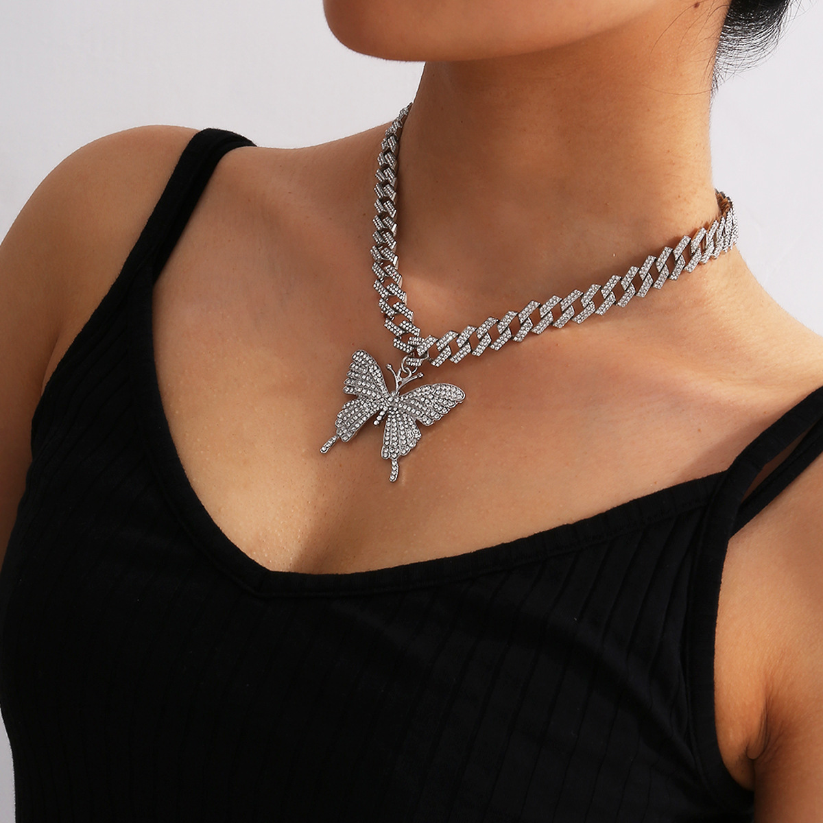 European And American Cross Border Jewelry Creative Micro Inlaid Diamond Geometric Neck Chain Fashion Simple Cuba Big Butterfly Alloy Necklace