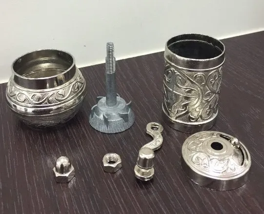 Removable And Easy To Clean Turkish Small Manual Coffee Grinder – image 3