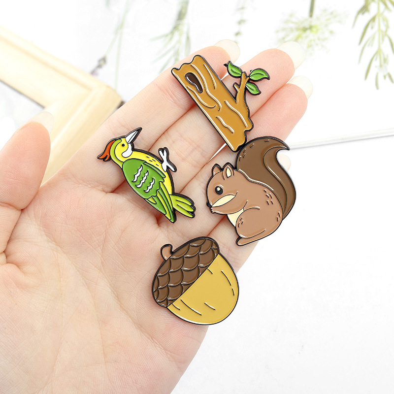 Product Cartoon Cute Monkey Alloy Paint Brooch (1 style)