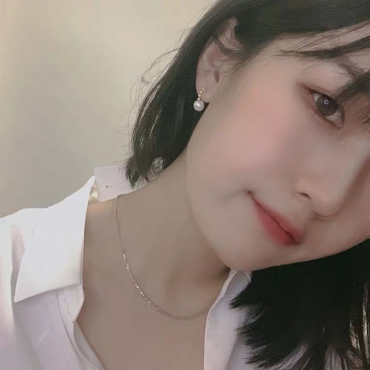 Sparkling Necklace Female Clavicle Chain Gypsophila Chain Necklace