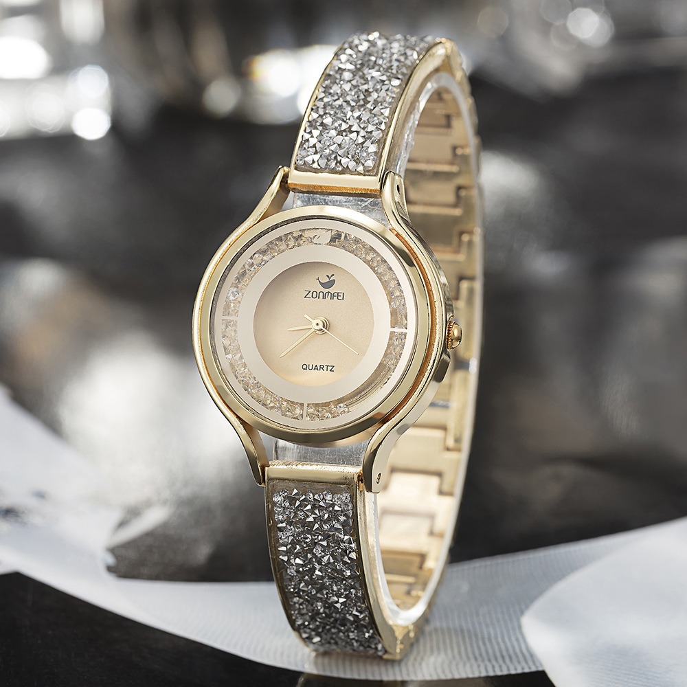 Reloj lujo viralizado celebridades malla damas moda marca set