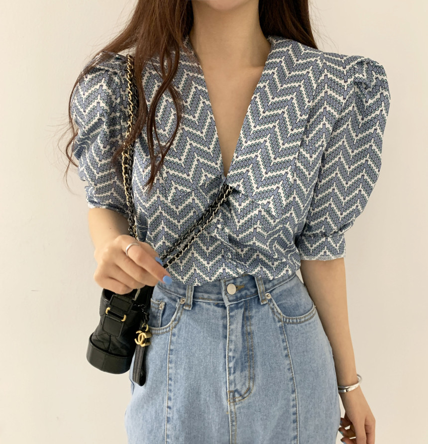 Retro Geometric Pattern French Lapel All-Match Puff Sleeve Puffy Shirt Women