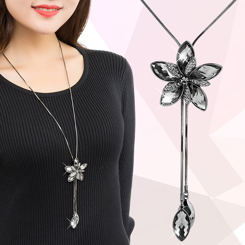 Alloy Inlaid Crystal Flower Sweater Chain Long