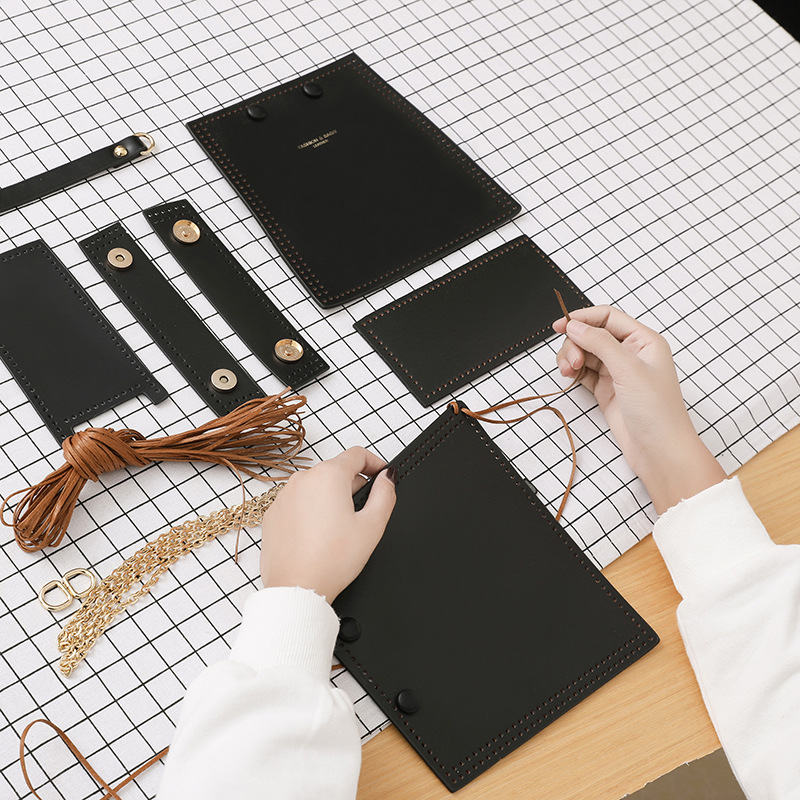 حقائب صغيرة محاكة يدوياً ومصنوعة يدوياً لهدايا السنة الجديدة للأصدقاء حقيبة رسول محاكة يدوياً مواد يدوية الصنع