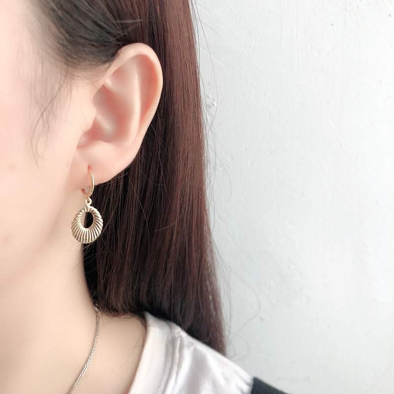 Fashion Exaggerated Drop-Shaped Ripple Sterling Silver Ear Stud Earrings