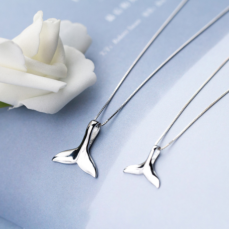 S925 Silver Necklace Female Mermaid Tail Pendant Dolphin Necklace Clavicle Chain