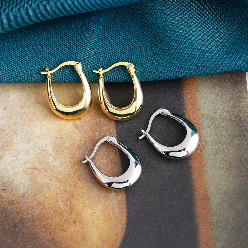 Fashion U-Shaped Glossy S925 Silver Earrings
