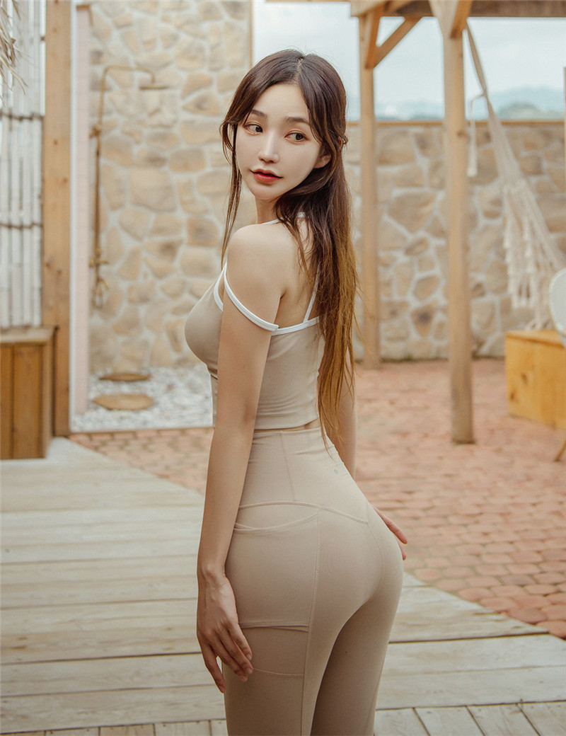 Feminine Butterfly Strap Fitness Running Sports Suit