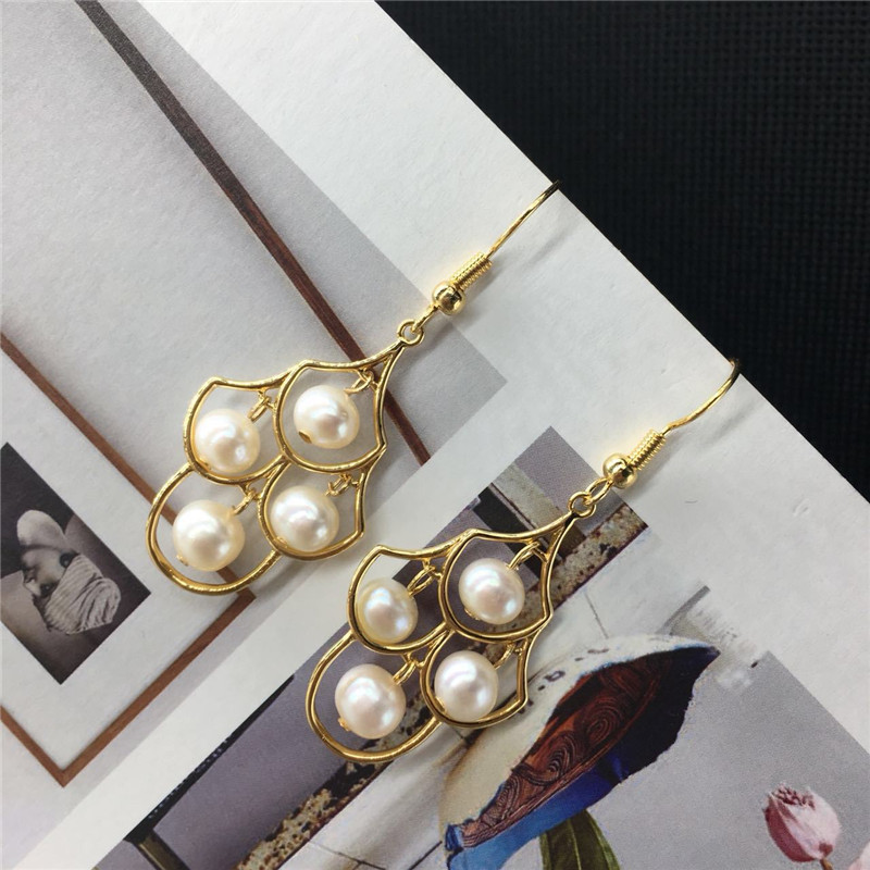 14K Gold Hand-made Freshwater Pearl Ear Hooks