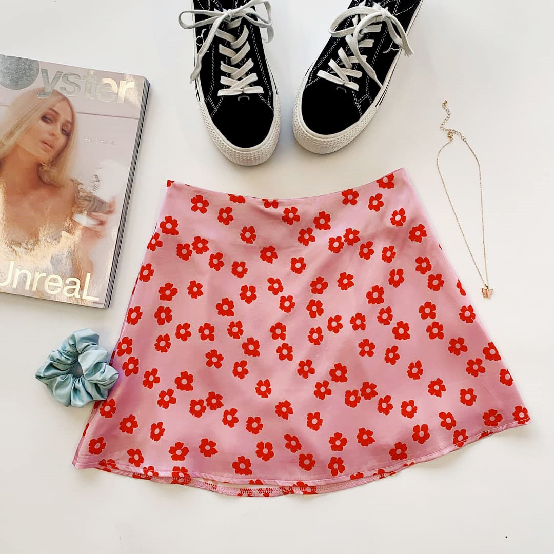 European And American High Waist Satin Print Skirt