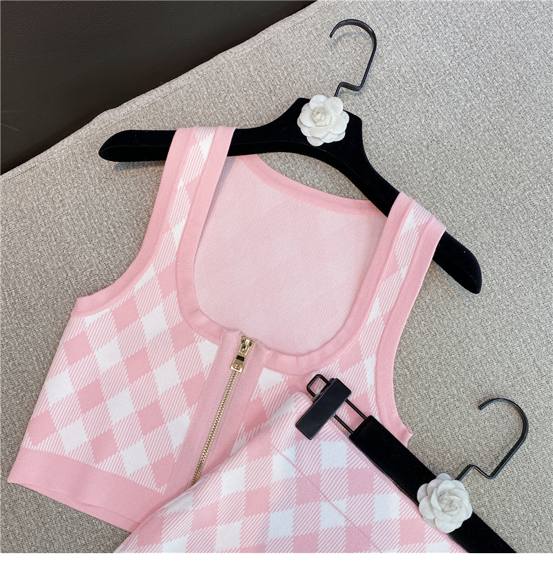 Spring New Sleeveless Square Neck Tank Tops Short Mini Skirt Pink Plaid Knitted Two Piece Set Women Outfits