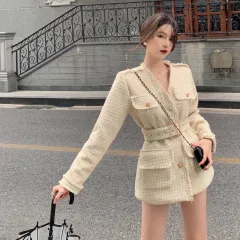 V-neck Woven Waist Tassel Short Jacket Women Winter Quilted Thick Tweed Jacket - Apricot - View 1