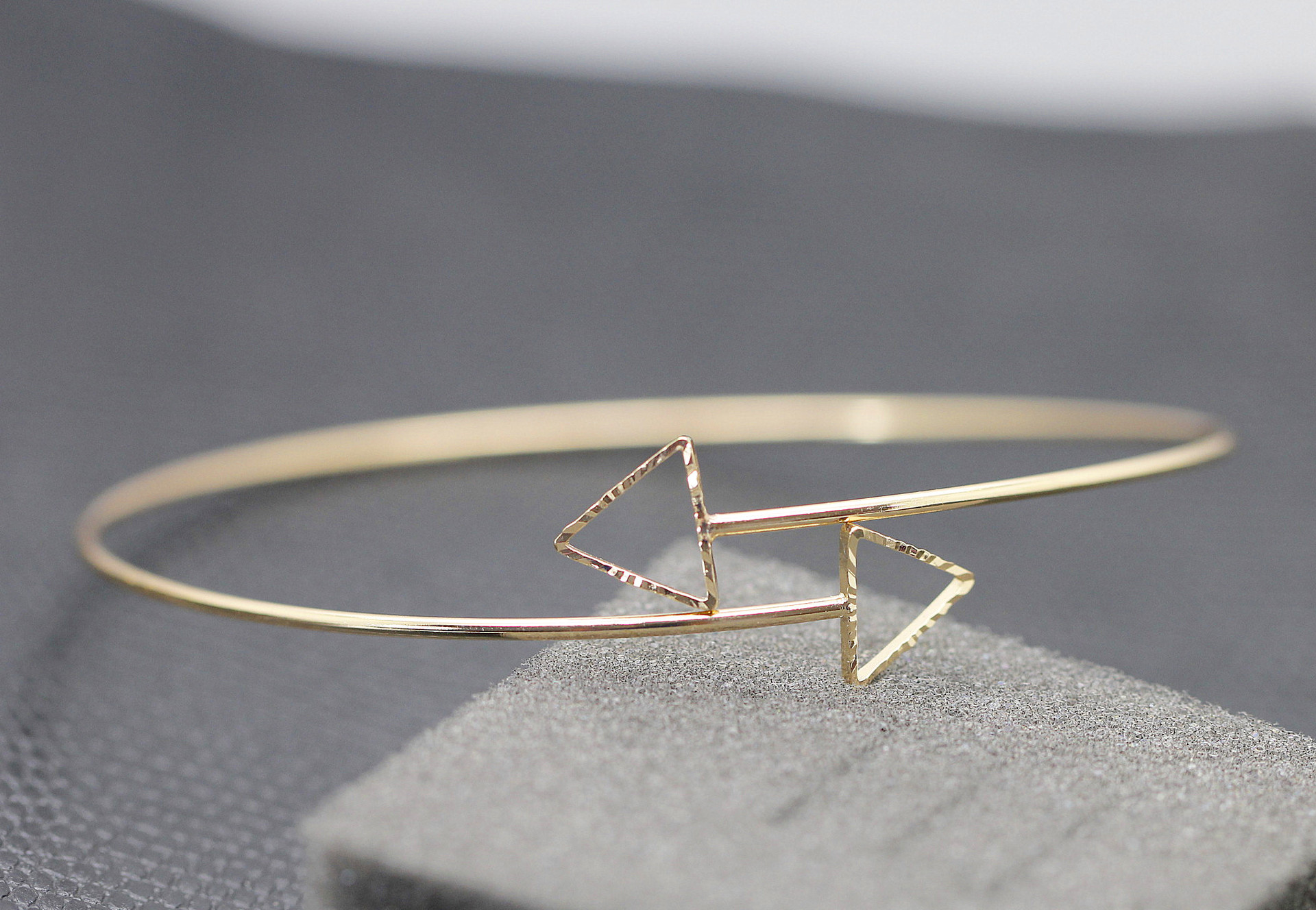 Simple Style, Retro Copper Cast Hollow Triangle Arm Ring Bracelet