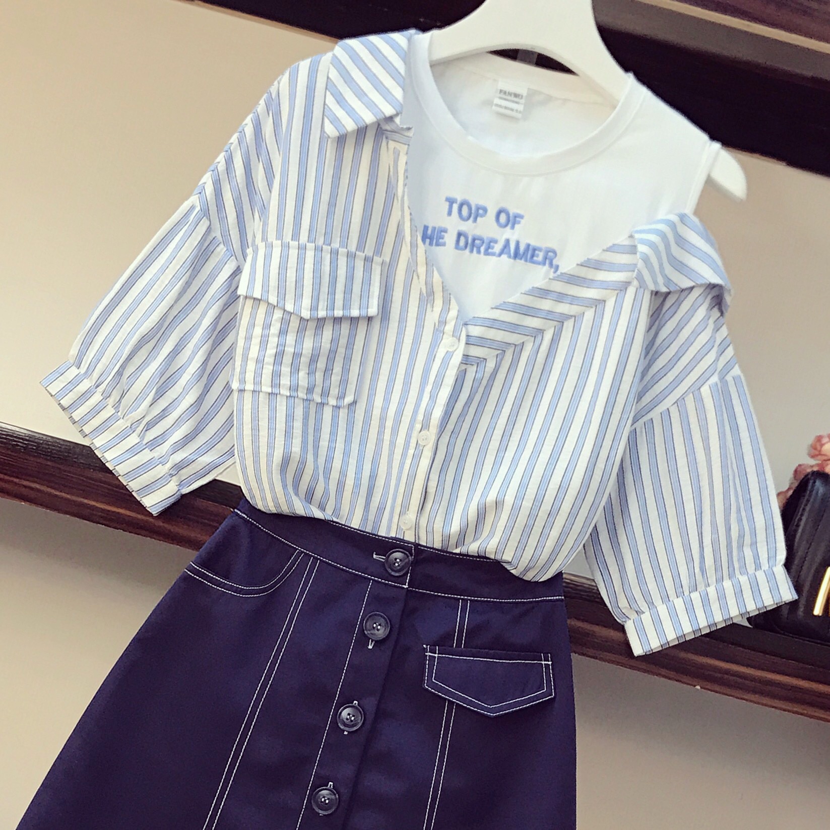  Summer New Fat Sister Fake Two Piece Shirt Denim Splicing Half Single Two piece Set Of Large Womenis Summer