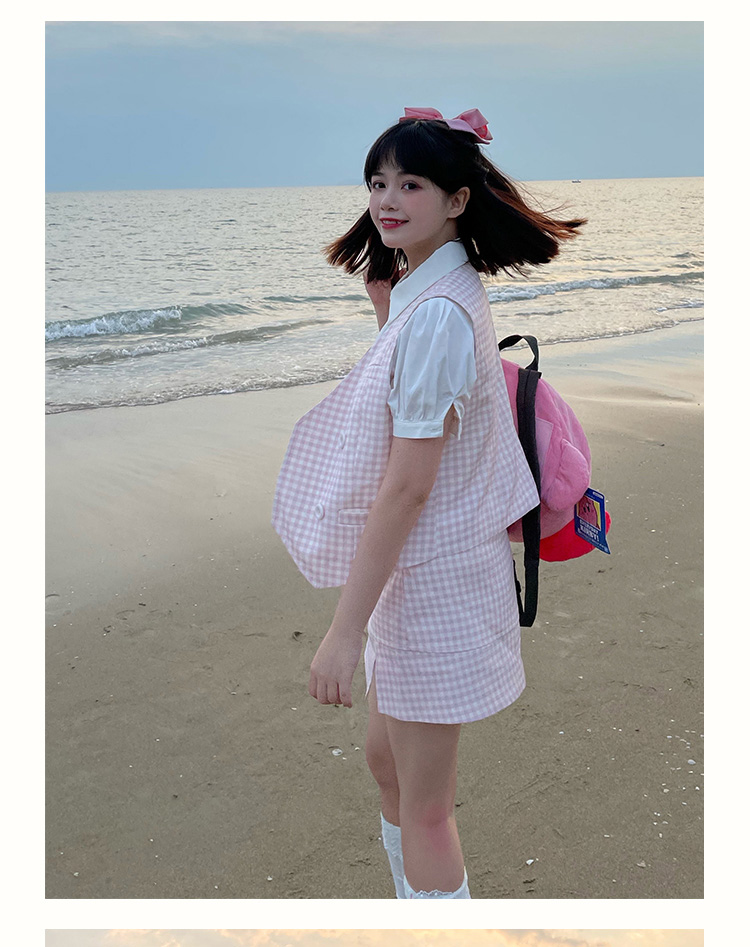 Two-flavored Yogurt Cute Vitality Plaid Vest half Skirt Super Sweet Girl