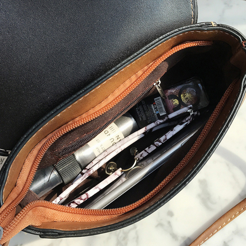 Fawn Pendant Saddle Bag Shoulder Diagonal Small Bag