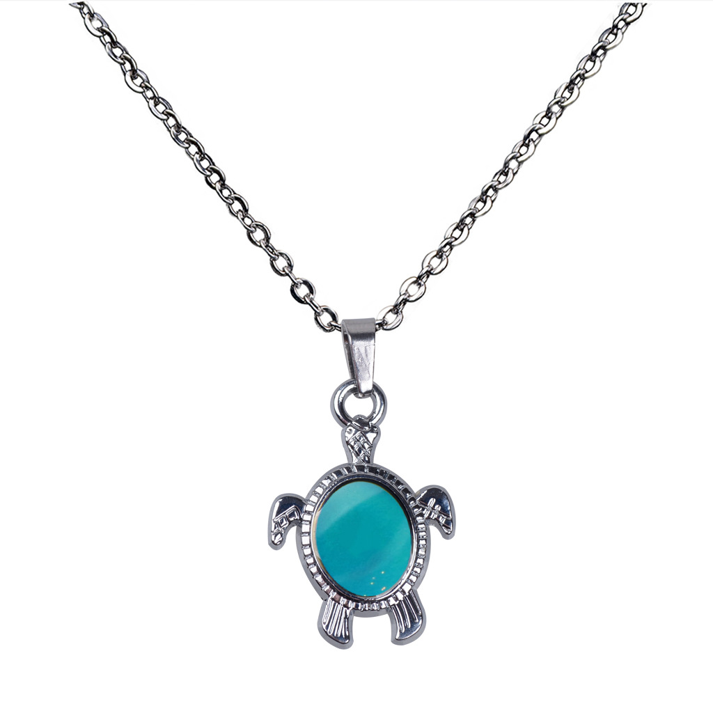 Little Turtles Warm And Mood-Changing Necklace
