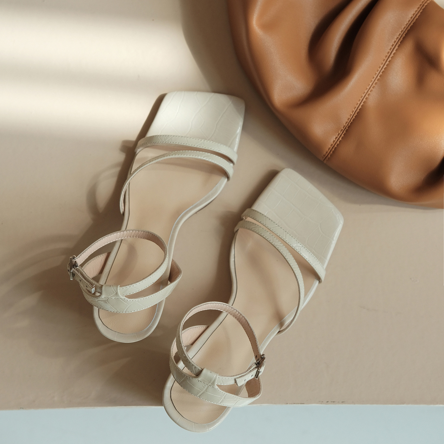 Women's Full Leather Korean Thick High-heeled Leather Sandals With One Word