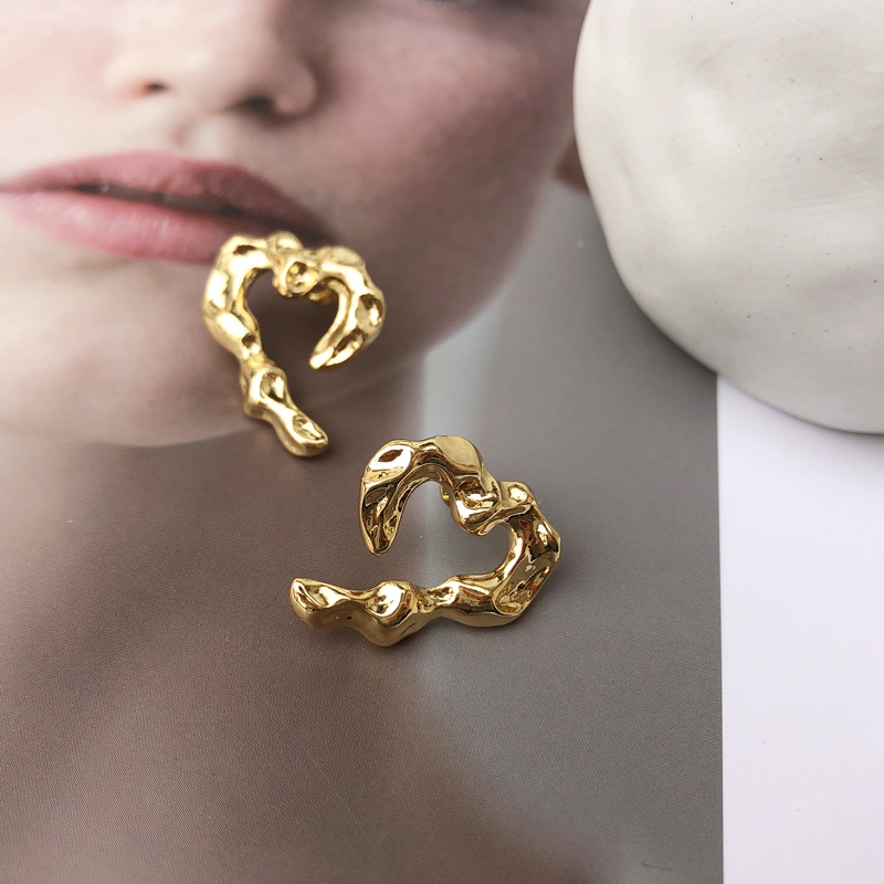 Love Stud Earrings Women's Retro French Pleated Earrings