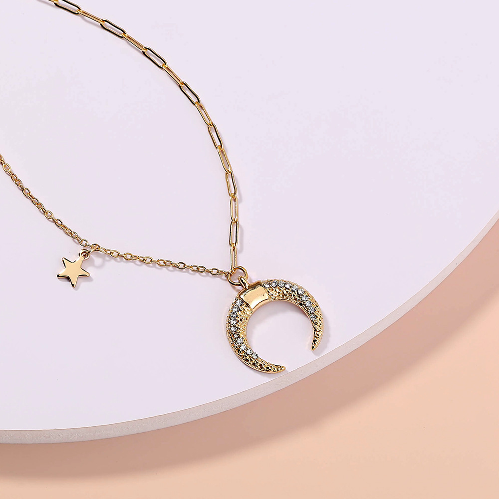 Simple Diamond Moon Necklace Creative Trend Star Moon Wind Elegant Ladies Necklace Clavicle Chain