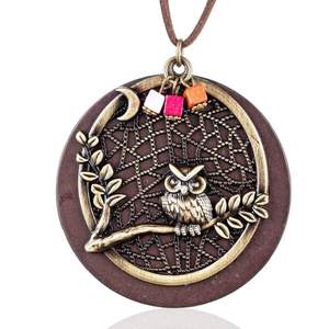 Owl Wood Chip Pendant Jewelry Cotton and Linen Accessories Long Necklace Girls Sweater Chain