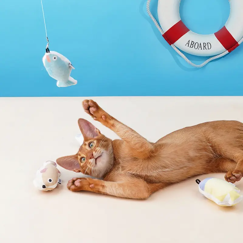 Retractable Molar Teeth Chewing Cat Toy