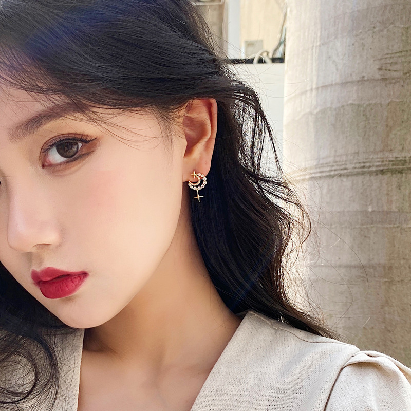 S925 Silver Needle Star And Moon Small Stud Earrings Full Rhinestone Earrings All-match Cute Earrings