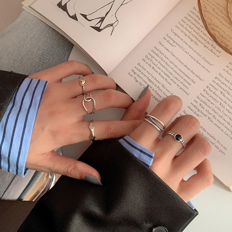 Twist black retro double-layer joint ring