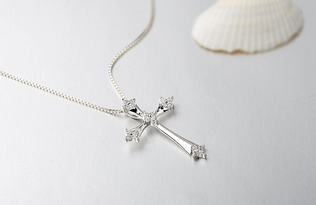 Foreign Trade Fashion New Style 925 Sterling Silver Flash Diamond Cross Necklace Female Short Clavicle Chain Cross Pendant Necklace