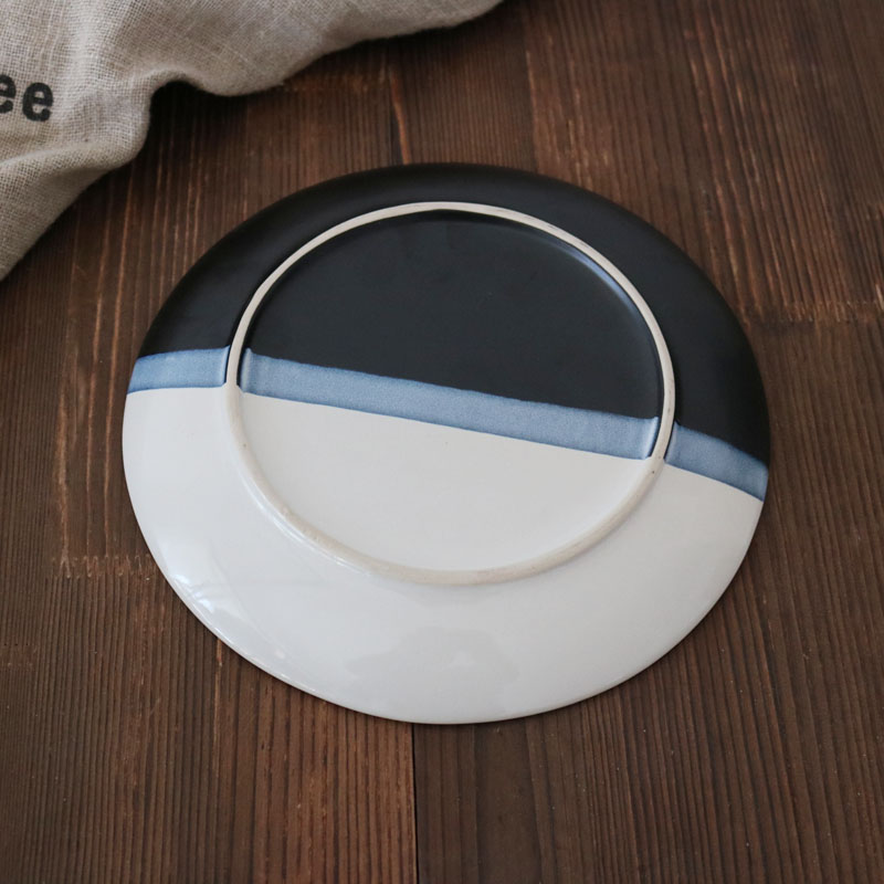 Embossed Leaves Black Matte Creative Dinner Plate