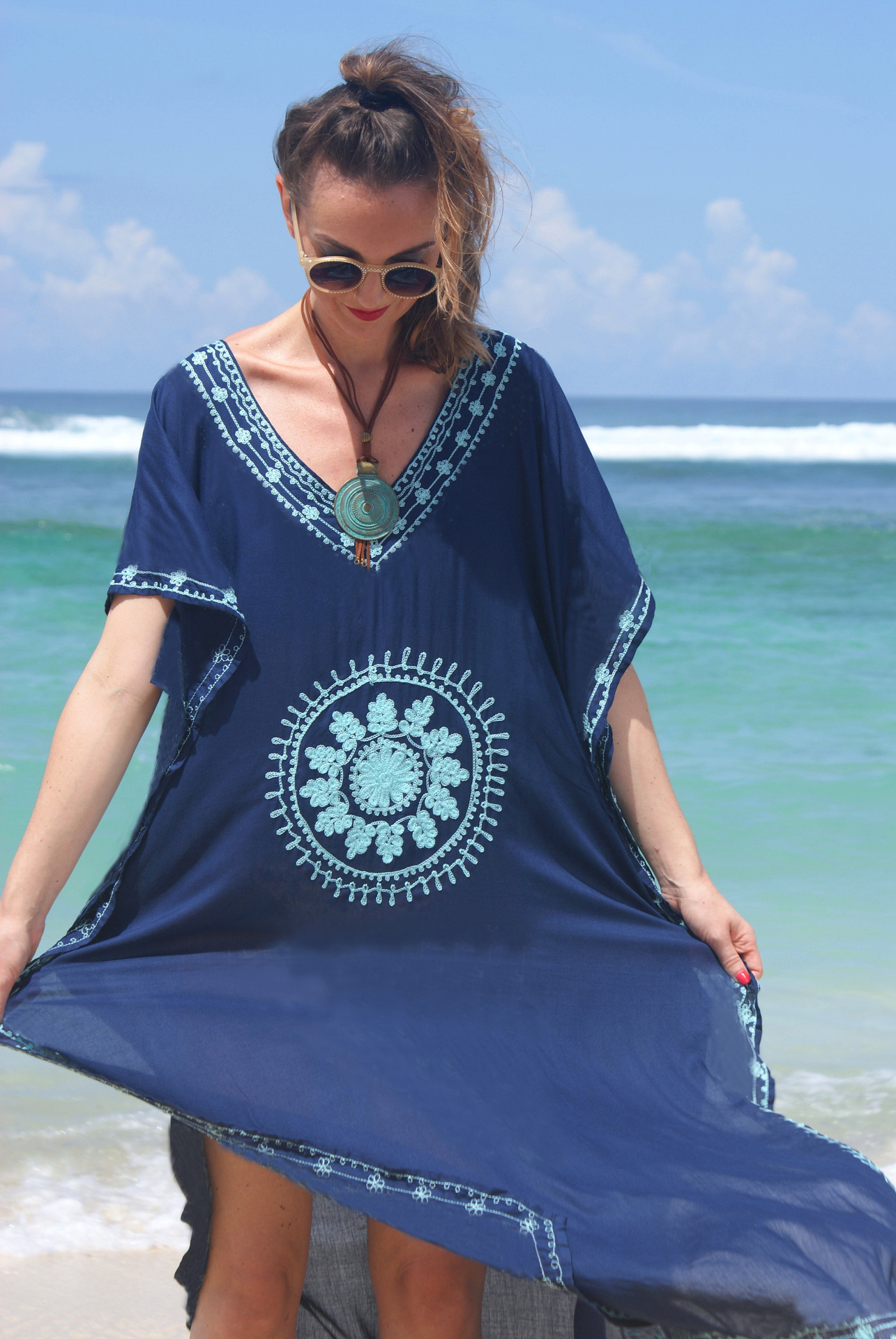 Title 6, Embroidery Cotton Beach Cover Up Saida De Praia...