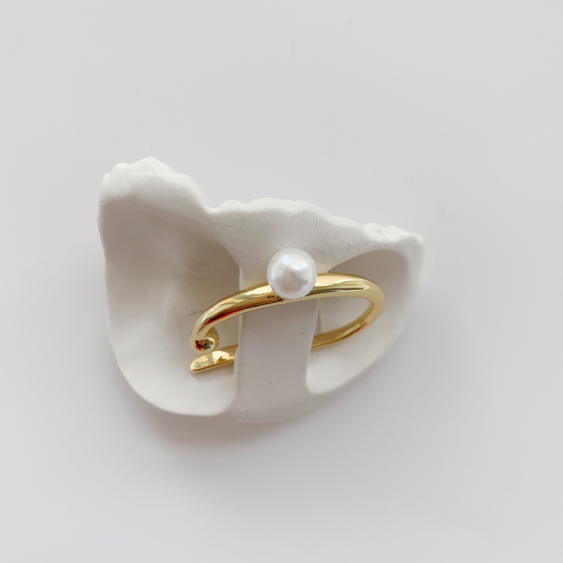 Simple And Fashionable Geometric Pearl Micro-inlaid Zircon Without Ear Holes