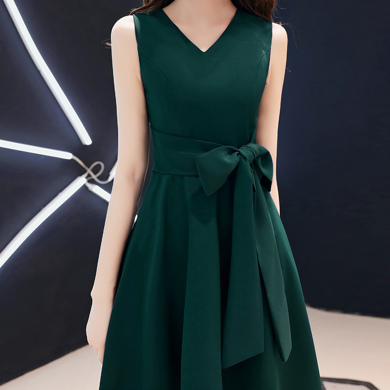Women’s Small Green Evening Dress – Short, Simple & Elegant Banquet Dress - Image 3