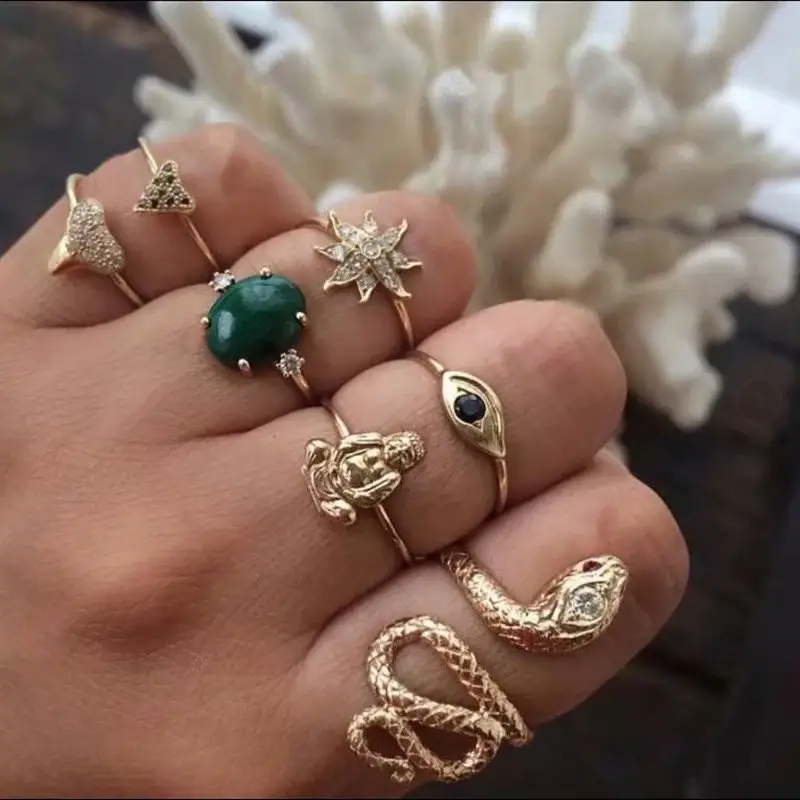 Multi-Piece Ring With Diamonds Exaggerated Emerald Snake-Shaped
