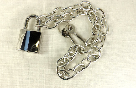 New Fashion Solid Color Lock Necklace