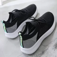 Breathable Sports Shoes Women's Summer New Casual Light Soft-Soled Running Shoes - Black - View 1