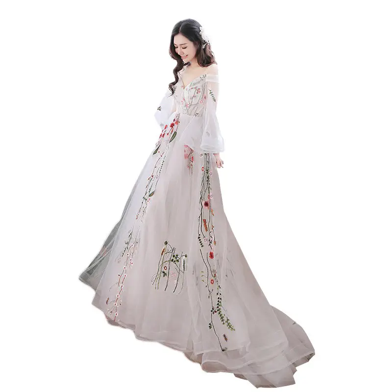 Retro Bridal Gown Super Fairy Bride Tailed