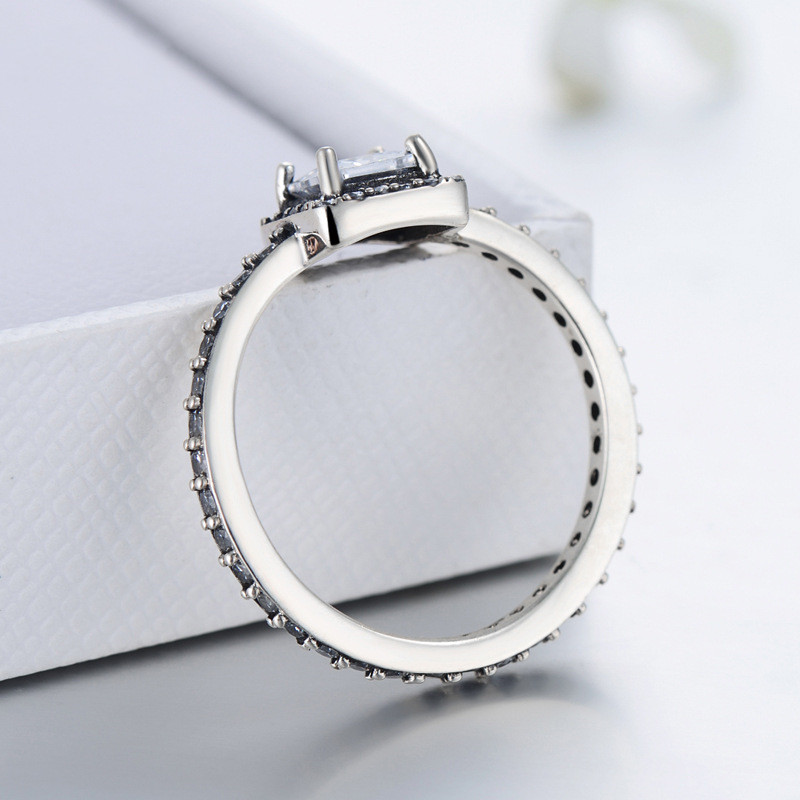 Retro S925 Sterling Silver Ring Personality Full Diamond Jewelry Inlaid Zirconium Luxury Temperament Ring Women Wholesale