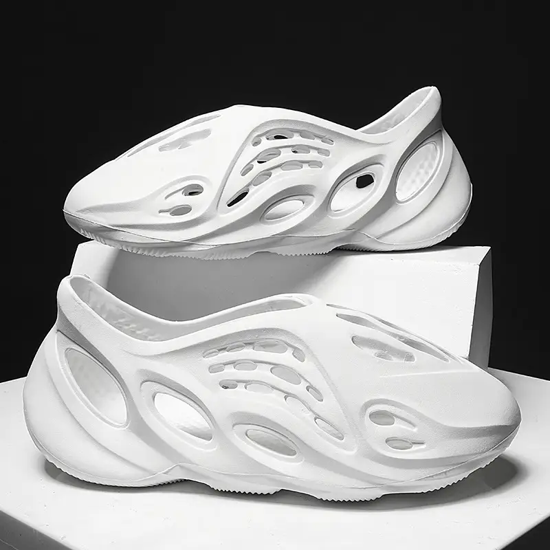 Coconut hole shoes Roman beach sports sandals