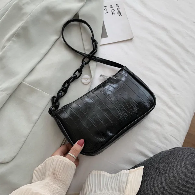 French Niche Bag Female New Fashion High End Sense Of Underarm Baguette Fashion All Match Single Shoulder Messenger Bag Black - Shop at LoveMi
