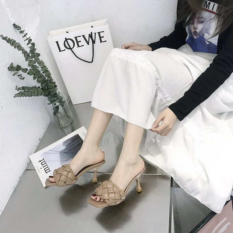 European And American Sexy Wild Woven Slippers