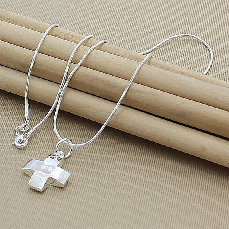 Foreign Trade Export Silver Plated Short Cross Snake Necklace Korean Version Hot Sale Spot Supply Necklace