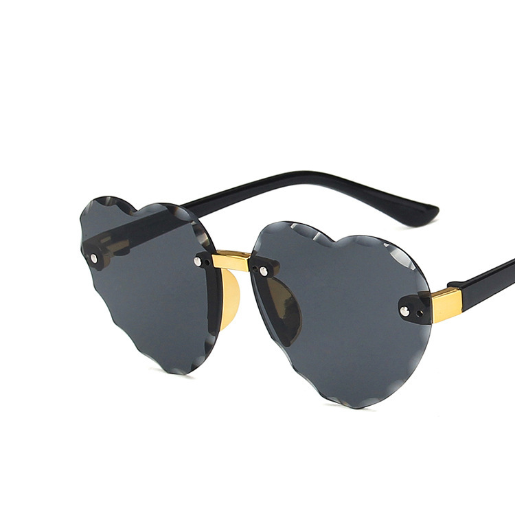 Title 8, Frameless Cut-edge Love Sunglasses